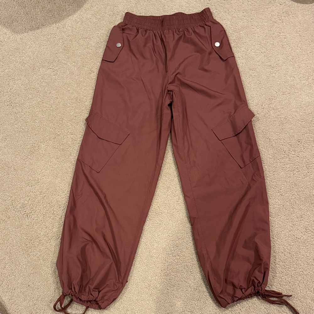 Women's Cargo Joggers in Deep Mauve